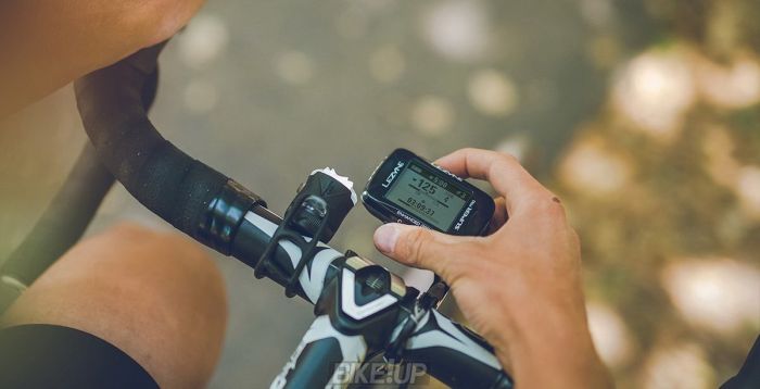 GPS компьютер Lezyne SUPER PRO GPS SMART LOADED Чорний Y13