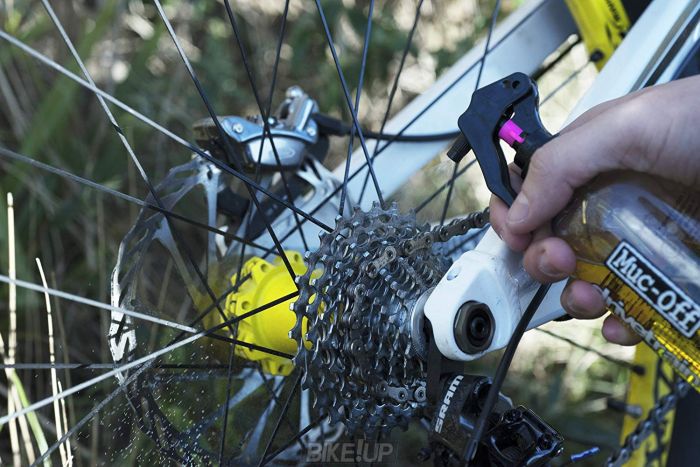 рідина для чищення ланцюга з розпилювачем MUC-OFF DRIVETRAIN 500ml