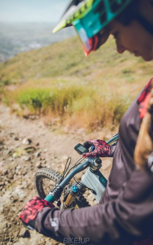 GPS компьютер Lezyne MACRO EASY GPS Чорний Y13