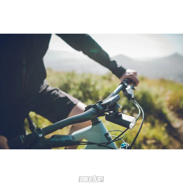 Переднє світло Lezyne MACRO DRIVE 1300XL Чорний 1300 люменів Y13